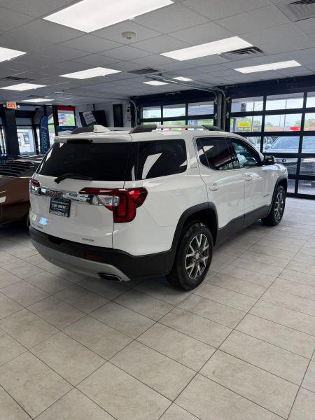 2022 GMC Acadia AWD SLE