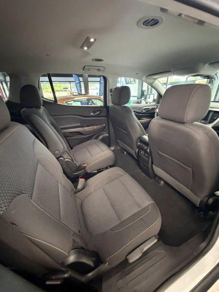 2022 GMC Acadia AWD SLE