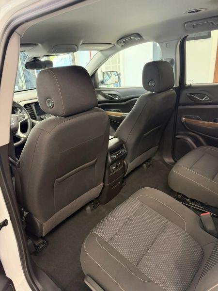 2022 GMC Acadia AWD SLE