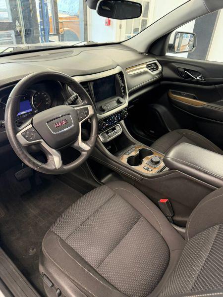 2022 GMC Acadia AWD SLE