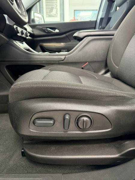2022 GMC Acadia AWD SLE