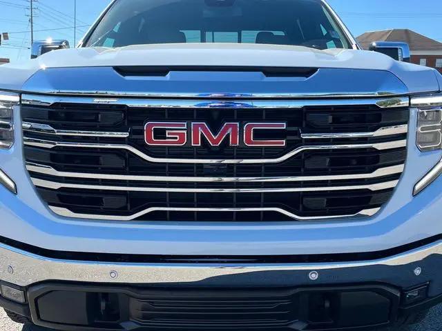 2026 GMC Sierra 1500 Crew Cab, Short Bed, SLT, 4WD