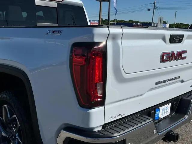 2026 GMC Sierra 1500 Crew Cab, Short Bed, SLT, 4WD
