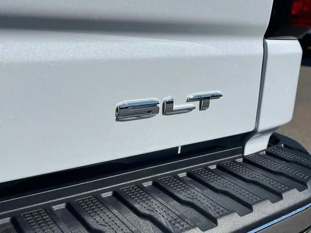 2026 GMC Sierra 1500 Crew Cab, Short Bed, SLT, 4WD