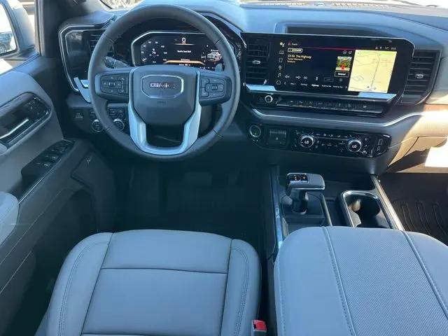 2026 GMC Sierra 1500 Crew Cab, Short Bed, SLT, 4WD