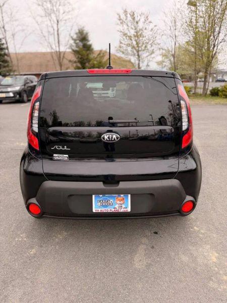 2015 Kia Soul Base