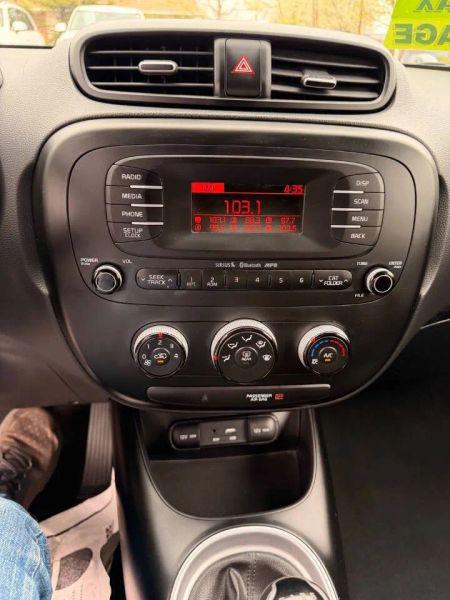 2015 Kia Soul Base