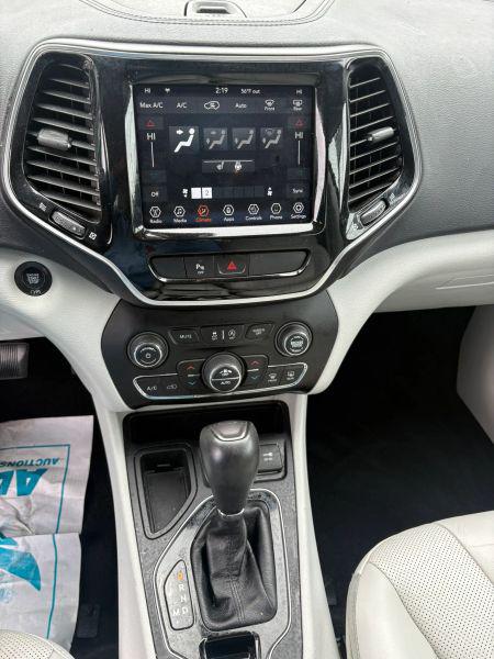 2020 Jeep Cherokee Limited FWD