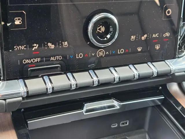 2026 GMC Yukon XL 4WD Denali