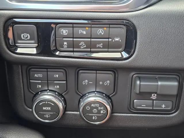 2026 GMC Yukon XL 4WD Denali