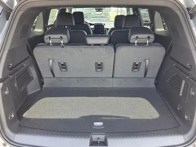 2026 GMC Acadia Elevation FWD