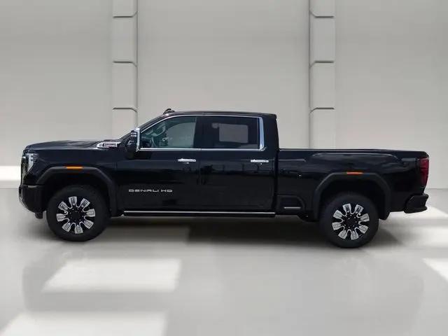 2026 GMC Sierra 2500HD Crew Cab, Standard Bed, Denali, 4WD