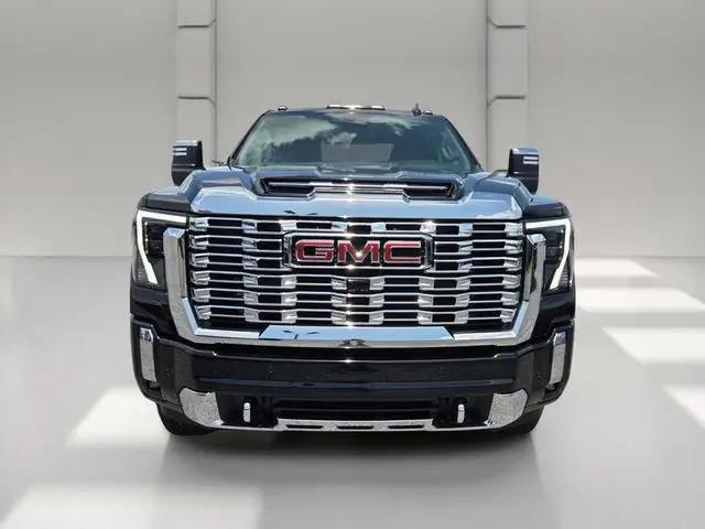 2026 GMC Sierra 2500HD Crew Cab, Standard Bed, Denali, 4WD