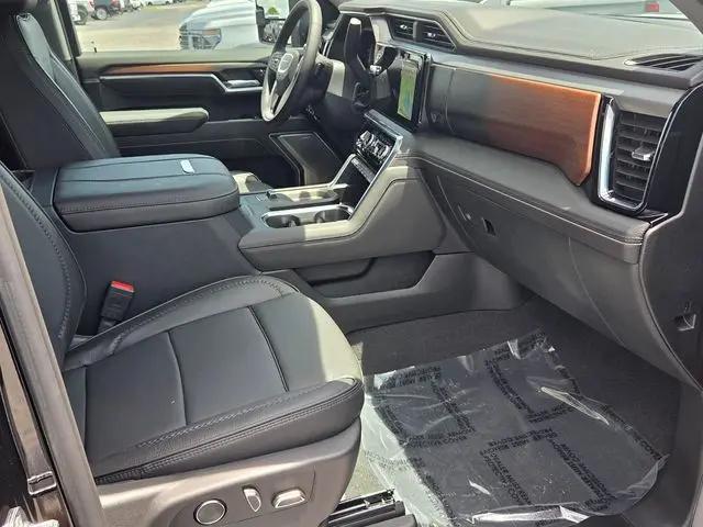 2026 GMC Sierra 2500HD Crew Cab, Standard Bed, Denali, 4WD