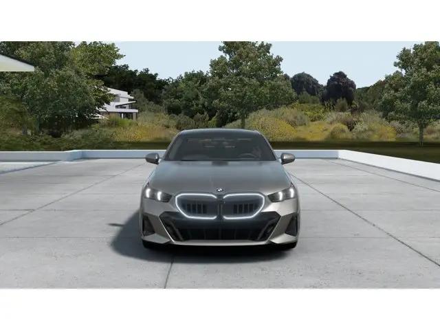 2027 BMW 5 Series 550e xDrive