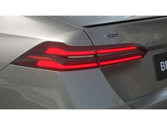 2027 BMW 5 Series 550e xDrive