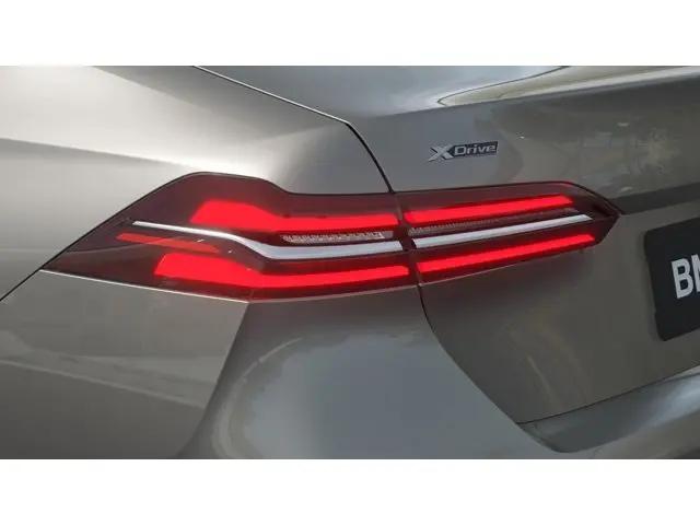 2027 BMW 5 Series 530i xDrive