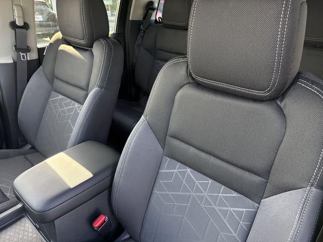 2026 Nissan Frontier Crew Cab SV 4x2
