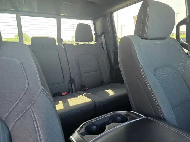 2023 Ram 1500 Big Horn Crew Cab 4x4 5'7" Box