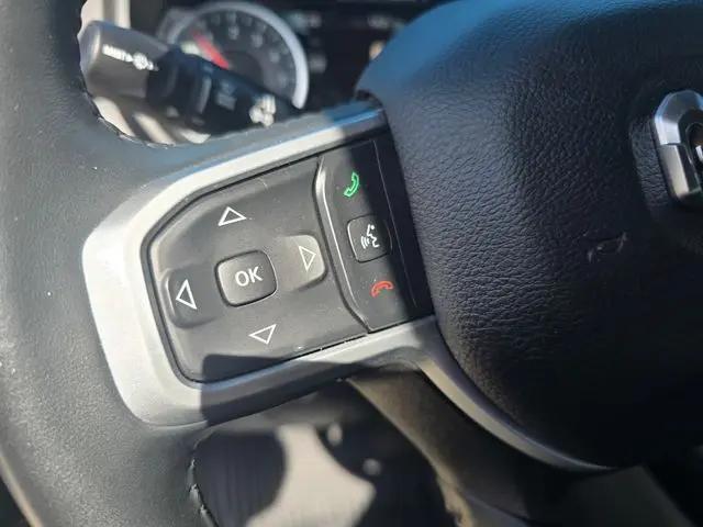 2023 Ram 1500 Big Horn Crew Cab 4x4 5'7" Box
