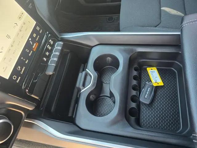 2023 Ram 1500 Big Horn Crew Cab 4x4 5'7" Box