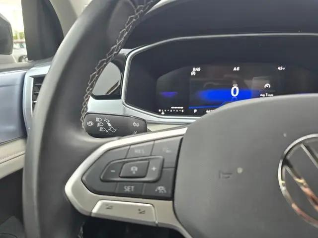 2025 Volkswagen Taos 1.5T SE