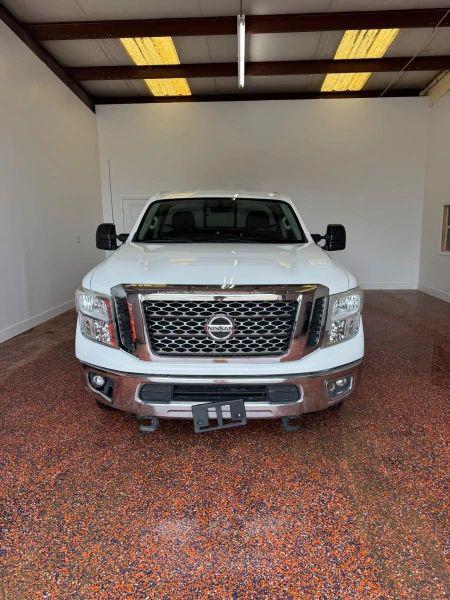 2017 Nissan Titan XD SV