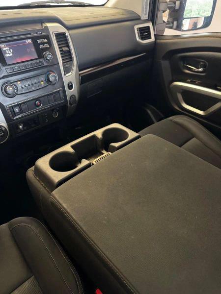2017 Nissan Titan XD SV