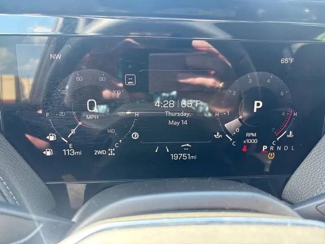 2025 GMC Yukon XL 4WD Denali