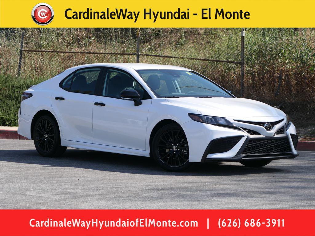 2022 Toyota Camry SE Nightshade Edition