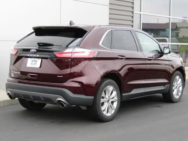 2024 Ford Edge Titanium