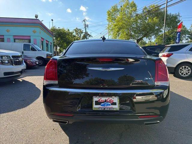 2019 Chrysler 300 Limited
