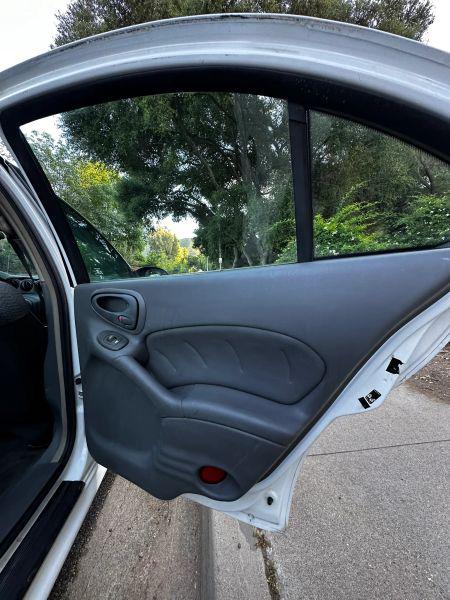 2004 Pontiac Grand Am SE1