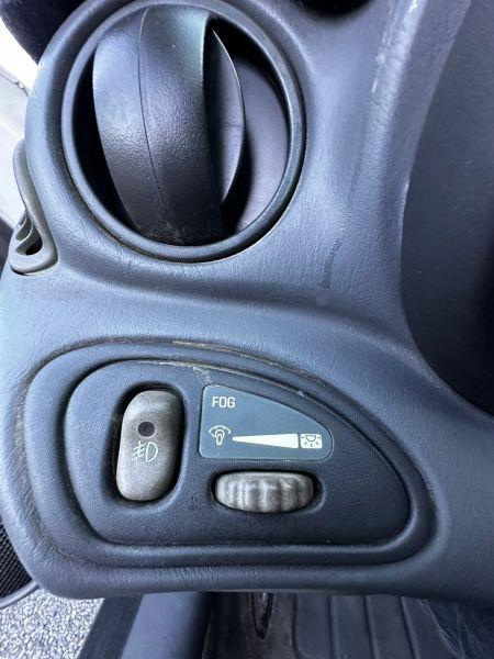 2004 Pontiac Grand Am SE1