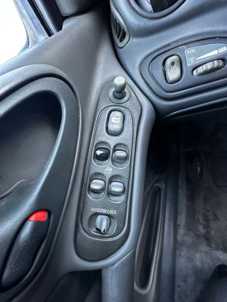 2004 Pontiac Grand Am SE1