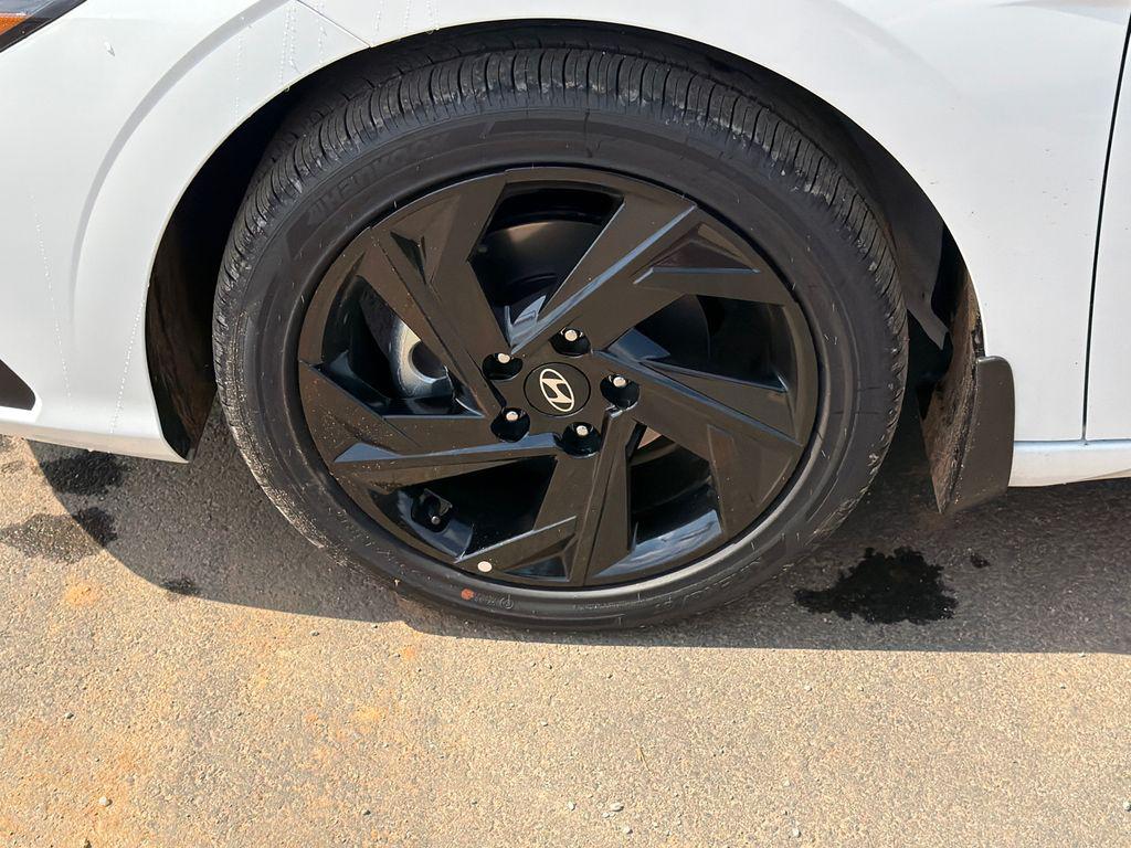 New 2026 White Hyundai SEL Sport image 12