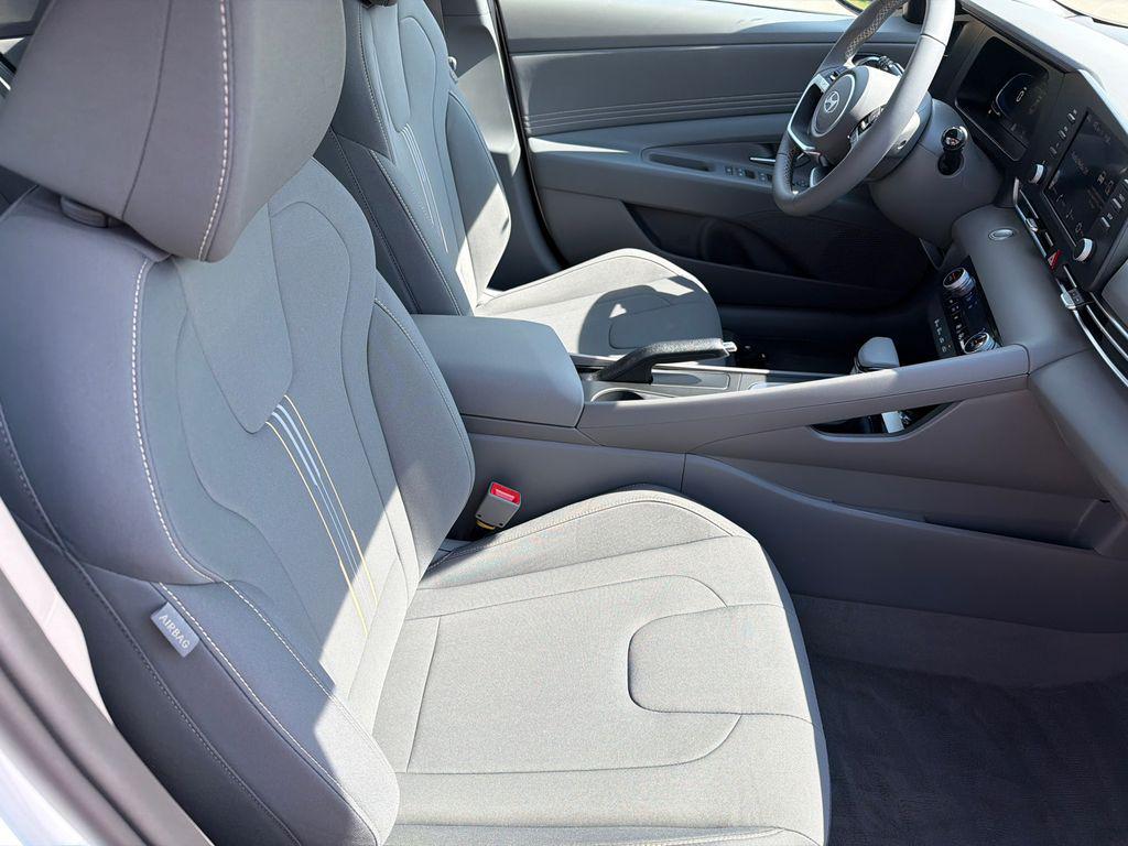 New 2026 White Hyundai SEL Sport image 14