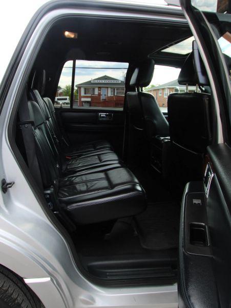 2017 Lincoln Navigator Select