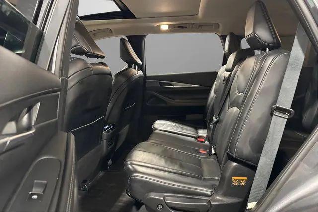 2023 INFINITI QX60 LUXE AWD