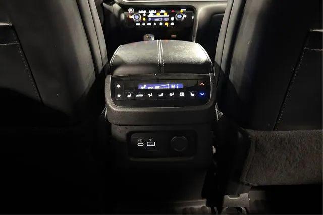 2023 INFINITI QX60 LUXE AWD