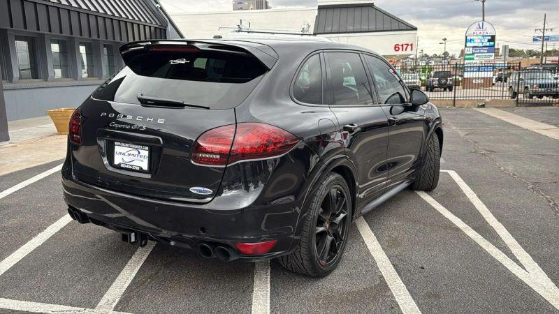 2013 Porsche Cayenne GTS