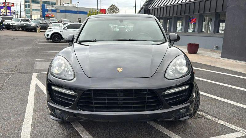 2013 Porsche Cayenne GTS