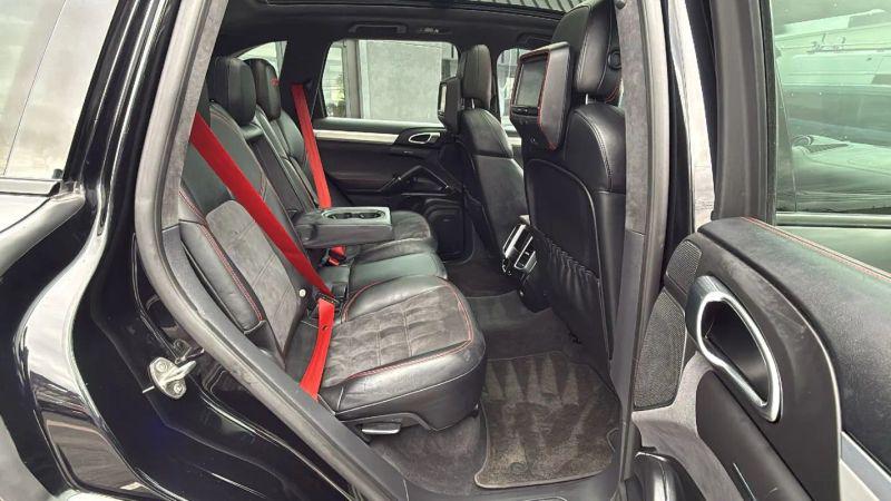 2013 Porsche Cayenne GTS