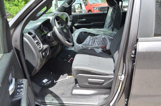 2026 Ram 1500 Express Crew Cab 4x4 57 Box