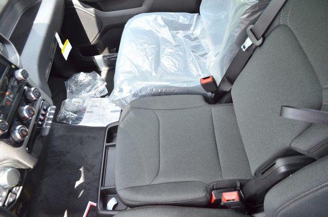 2026 Ram 1500 Express Crew Cab 4x4 57 Box