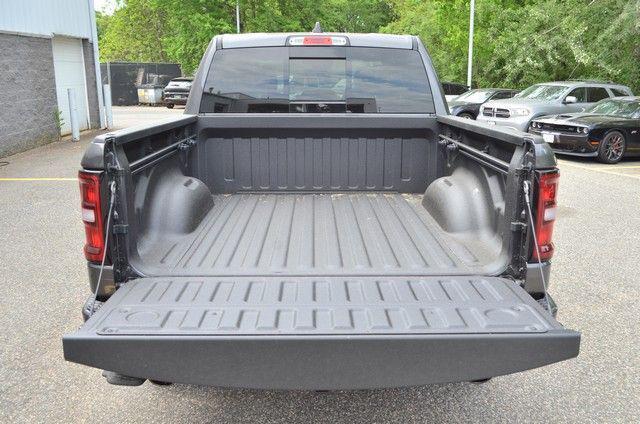 2026 Ram 1500 Express Crew Cab 4x4 57 Box