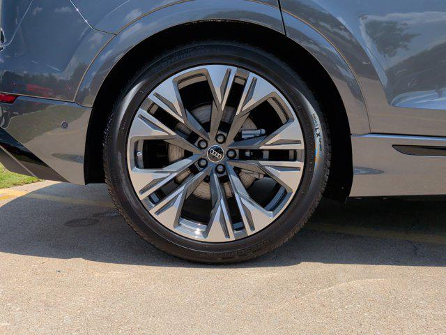 2026 Audi Q8 Premium Plus 55 TFSI quattro Tiptronic