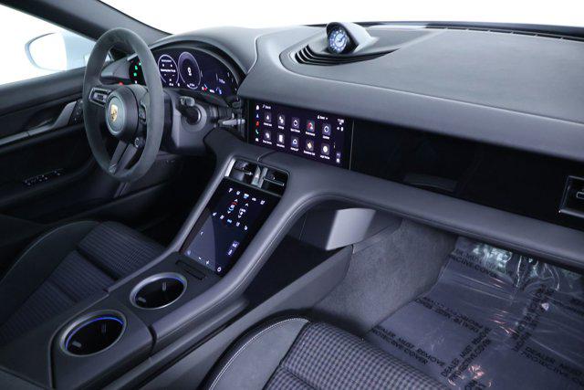 2025 Porsche Taycan RWD