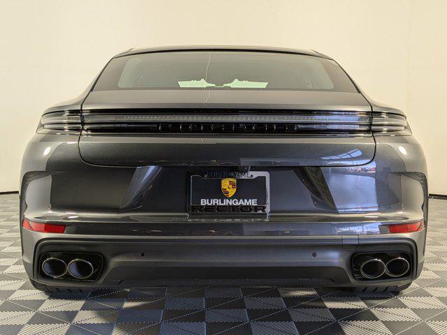 2025 Porsche Panamera 4
