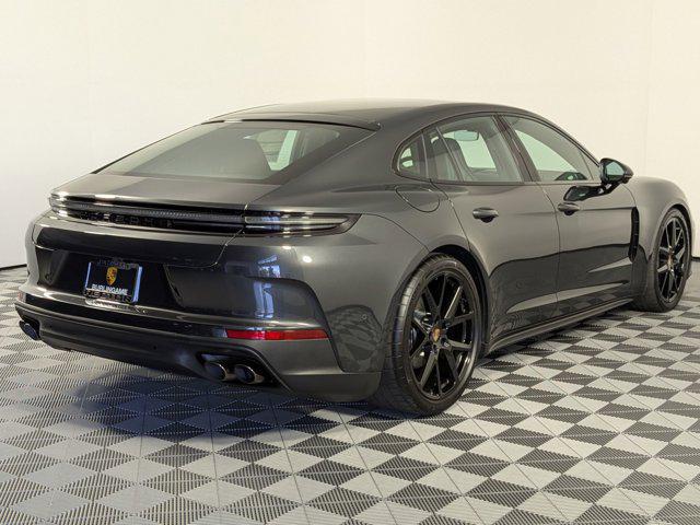 2025 Porsche Panamera 4